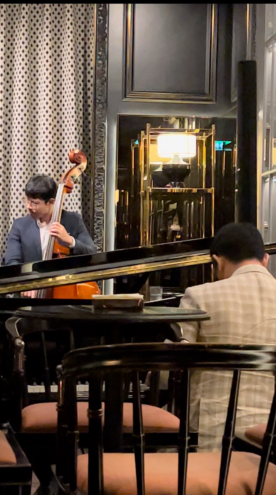 Firefly bar, Sindhorn Kempinski hotel